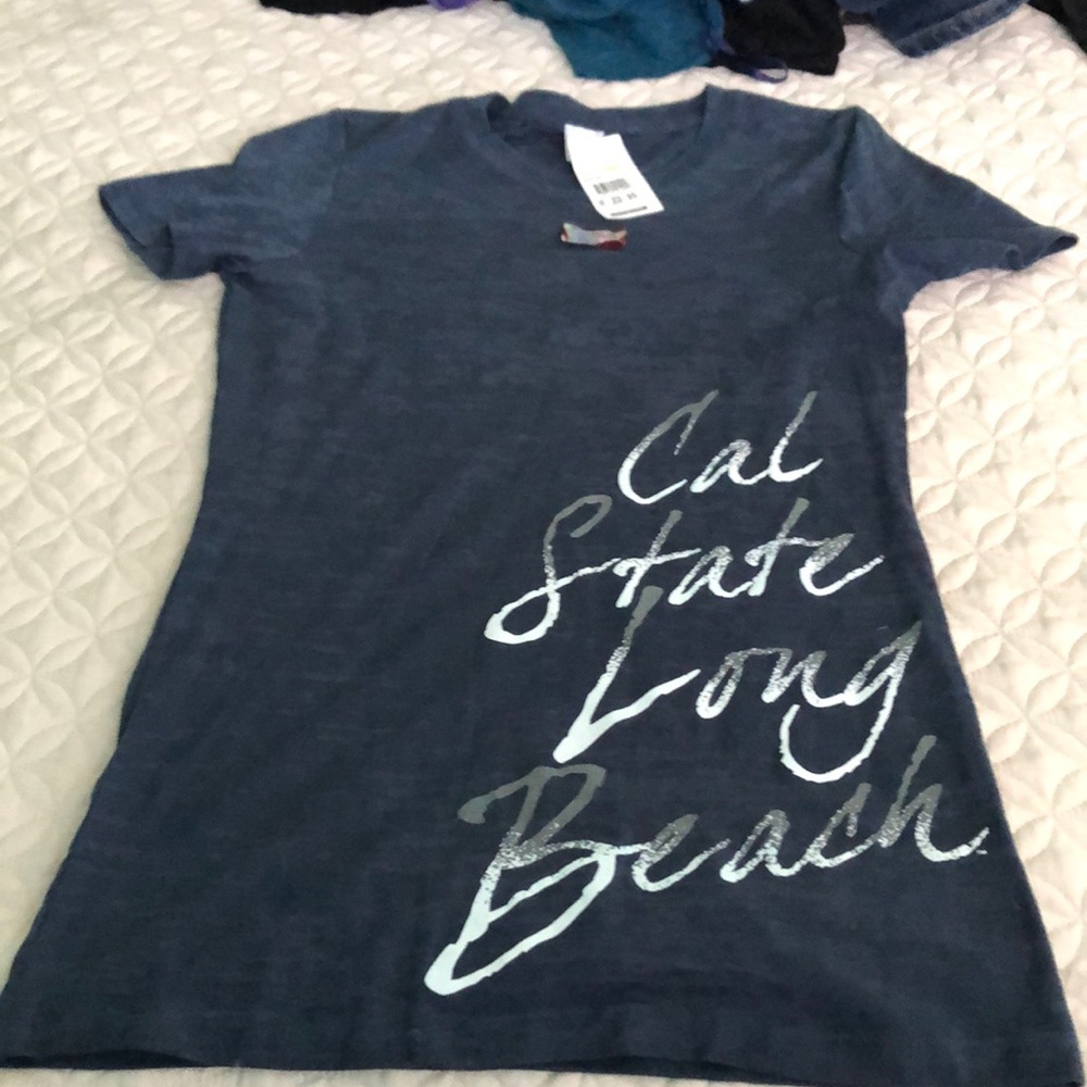 NWT, Cal State Long Beach tee shirt, medium,indigo
